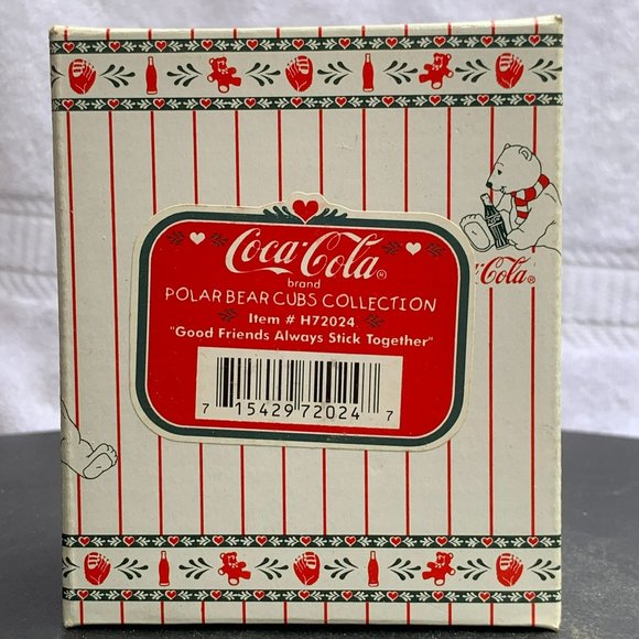Good Friends Always Stick Together - Coca-Cola Polar Bears Cubs Figurine - 1995 - Picture 7 of 7